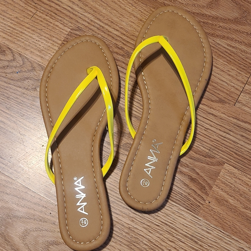Anna size 8 1/2 sandals